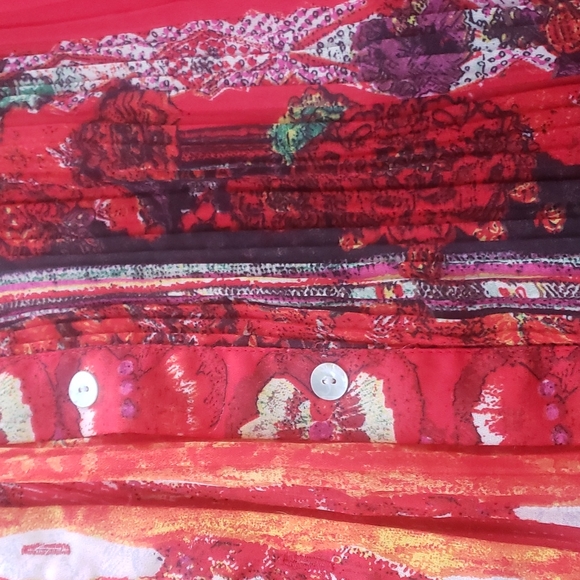 Fun multi colored women's blouse - Picture 4 of 4